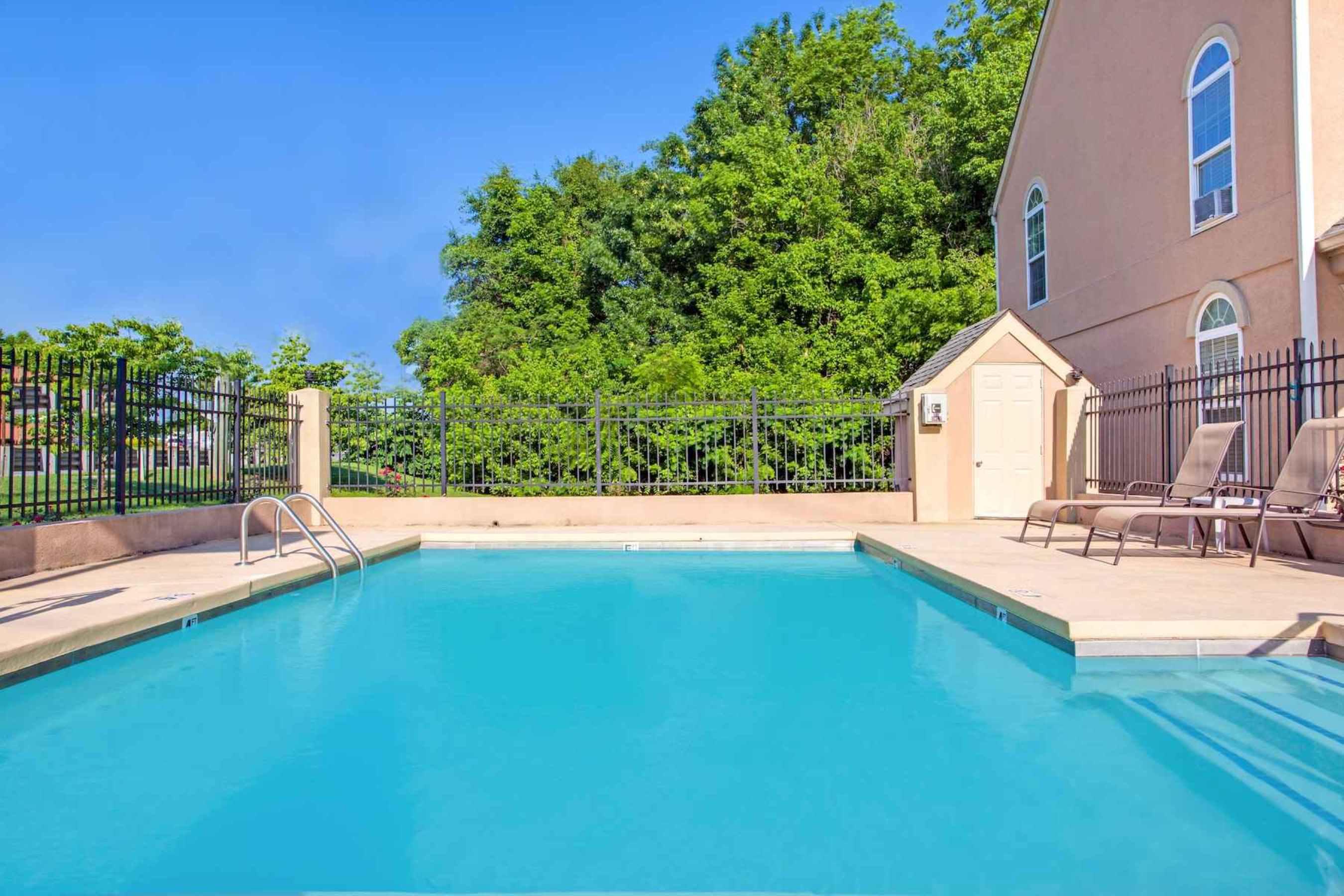 Travelodge By Wyndham Canton-Livonia Area, Mi Dış mekan fotoğraf