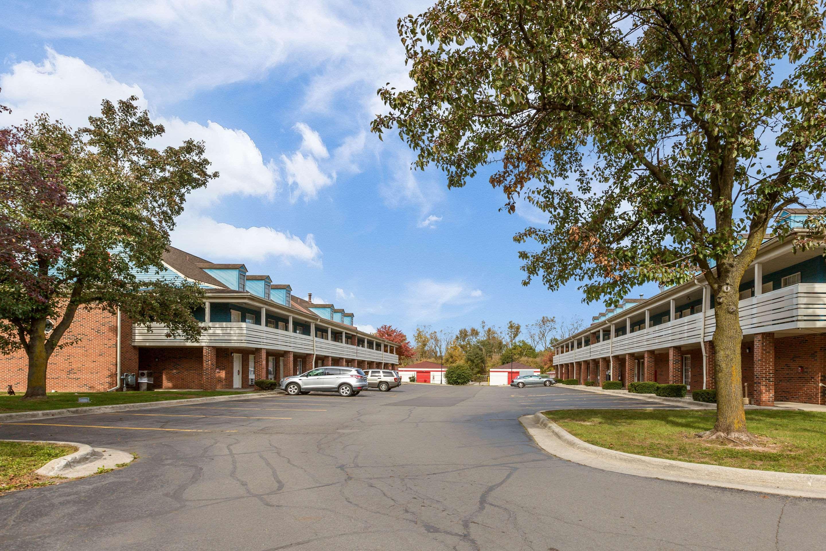 Travelodge By Wyndham Canton-Livonia Area, Mi Dış mekan fotoğraf
