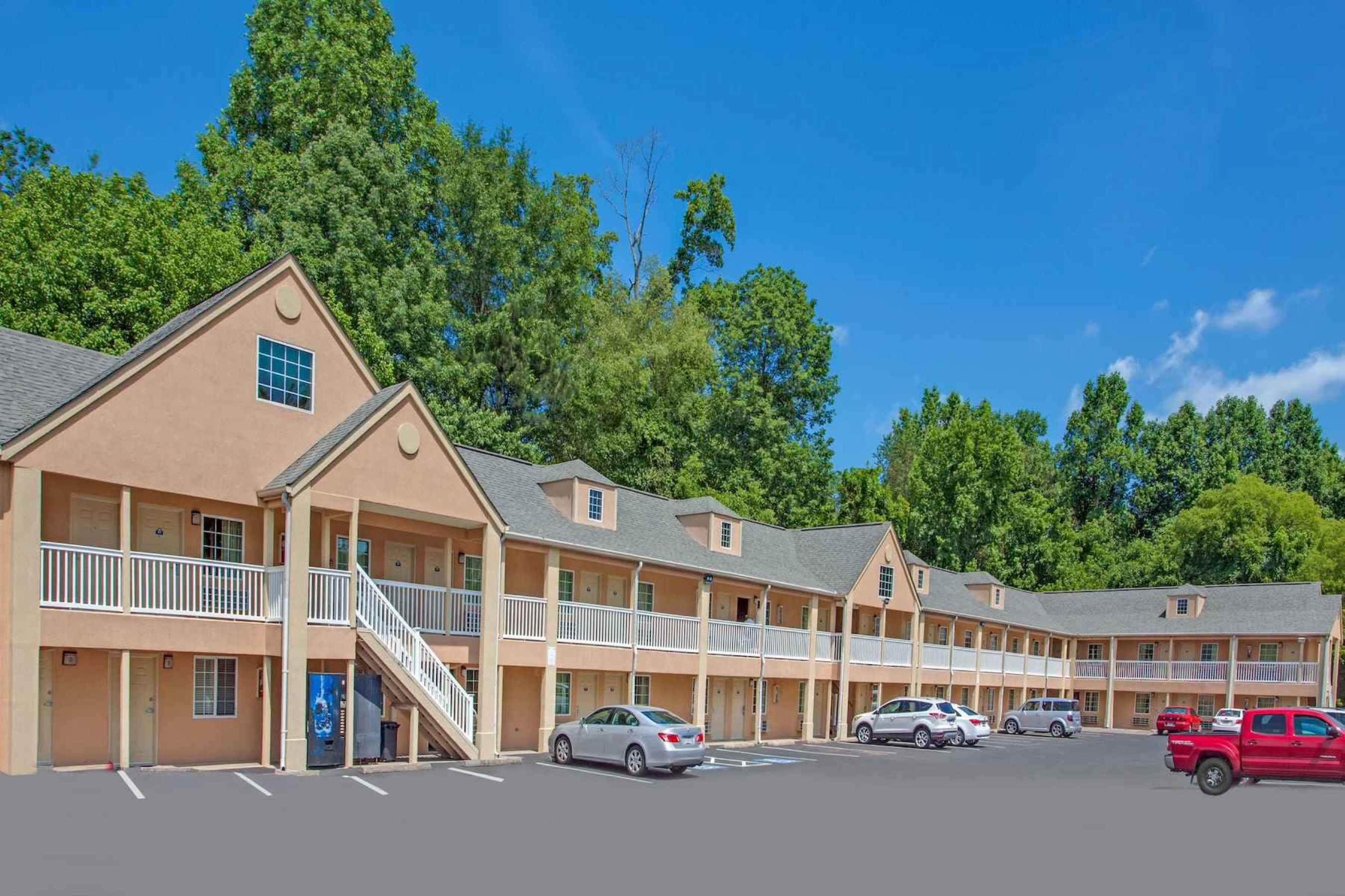 Travelodge By Wyndham Canton-Livonia Area, Mi Dış mekan fotoğraf
