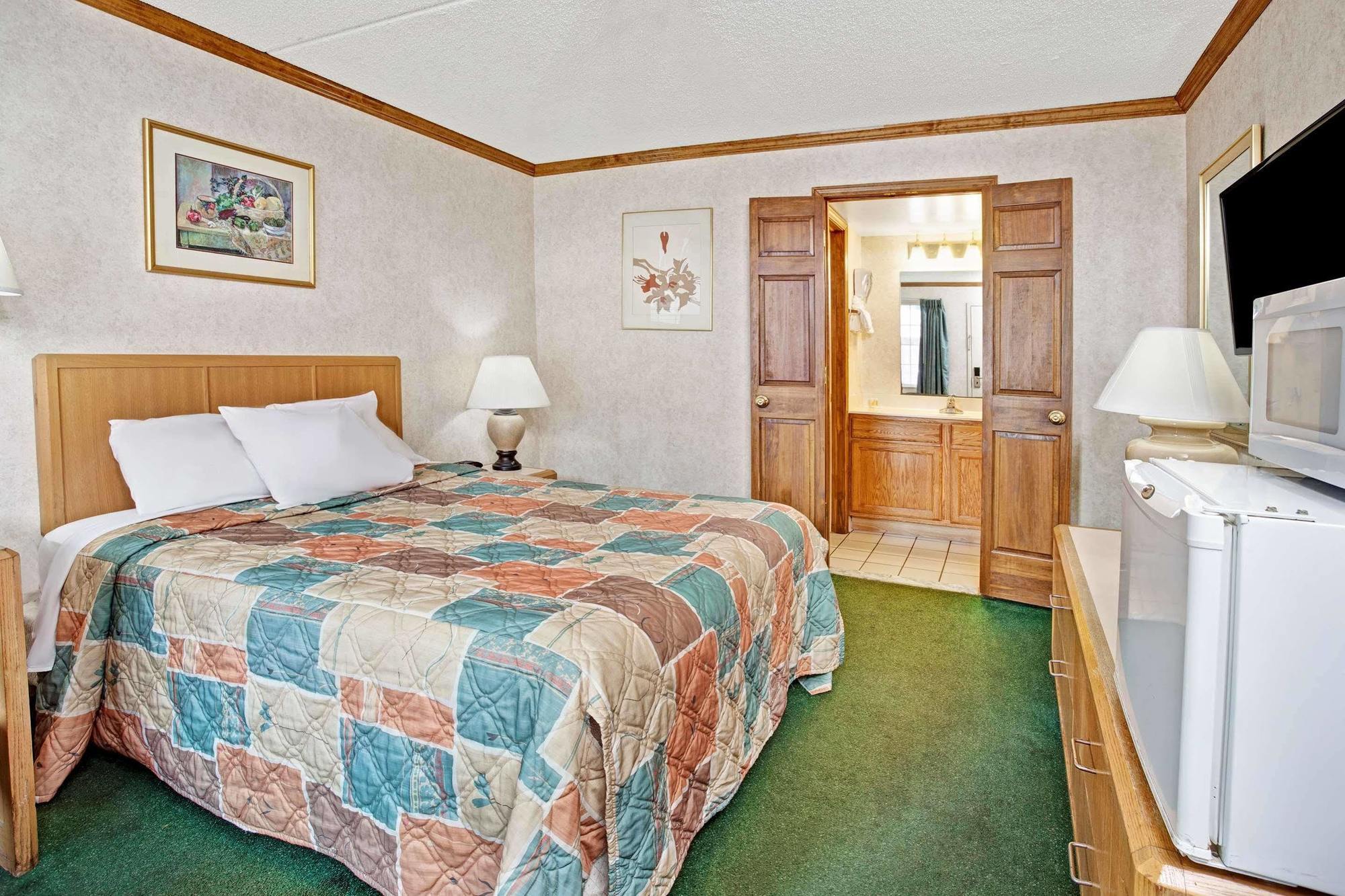 Travelodge By Wyndham Canton-Livonia Area, Mi Dış mekan fotoğraf